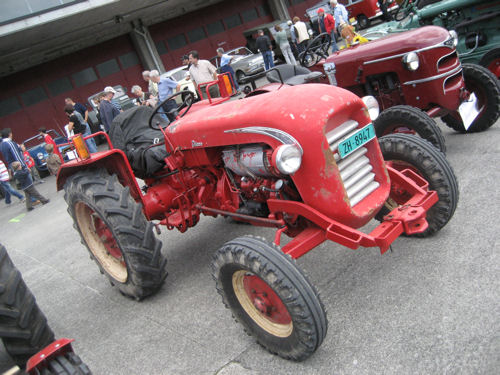 Traktor BUCHER D4000