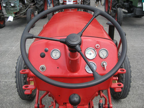 Traktor BUCHER